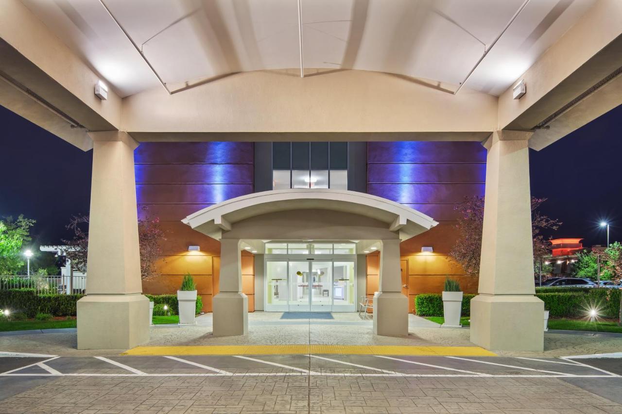 Holiday Inn Express Hotel & Suites Sacramento Airport Natomas, An Ihg Hotel Buitenkant foto