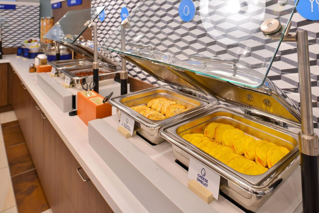 Holiday Inn Express Hotel & Suites Sacramento Airport Natomas, An Ihg Hotel Buitenkant foto