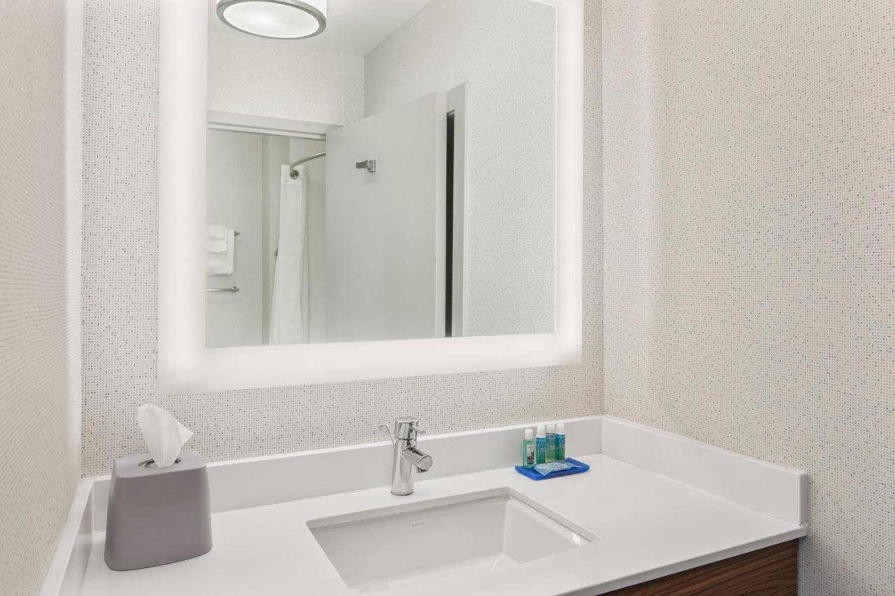 Holiday Inn Express Hotel & Suites Sacramento Airport Natomas, An Ihg Hotel Buitenkant foto